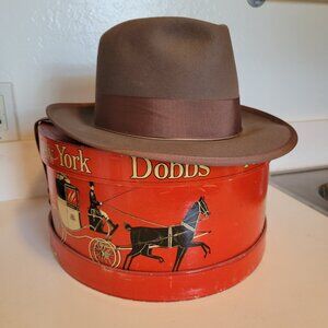 Oviatt's Haberdashery Fedora made by MacLachlan 1930's with Dobbs hat box